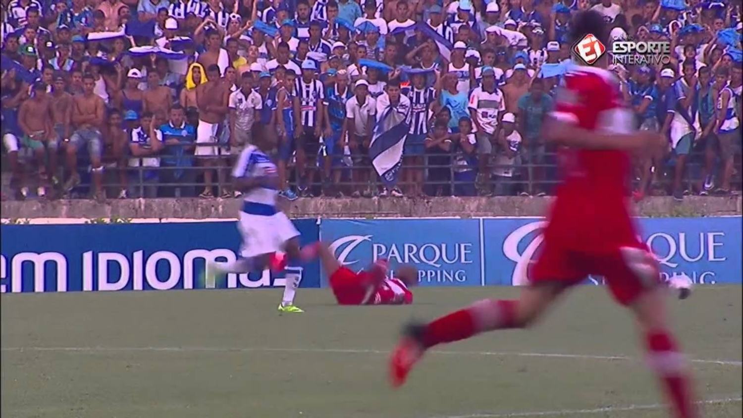 Brazilian player trips like a real-life FIFA glitch