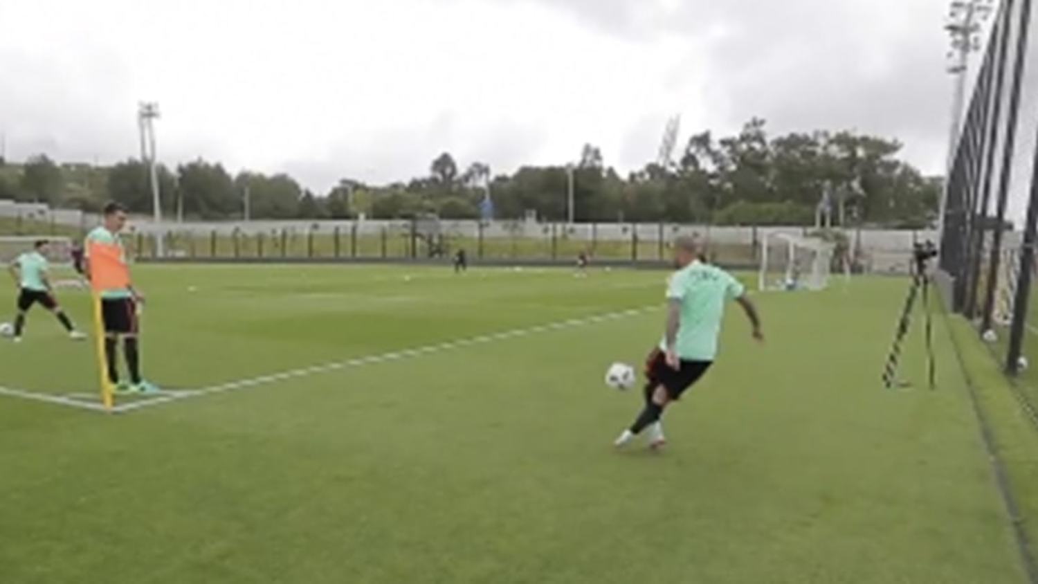Quaresma shows off insane skills during Portugal Euro 2016 Training Camp