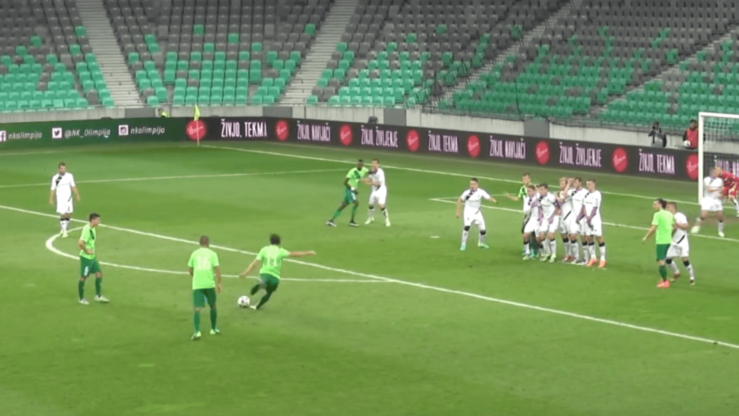6 Of The Best Goals From The Weekend ft. Dzeko