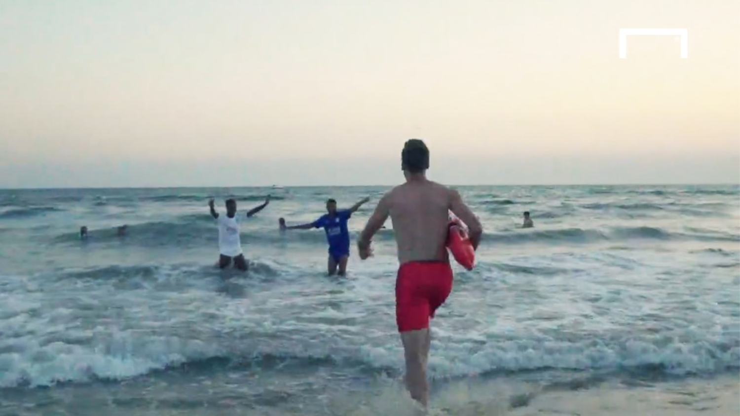Christian Fuchs Re-Enacts Baywatch to Launch Leicester City Third Kit