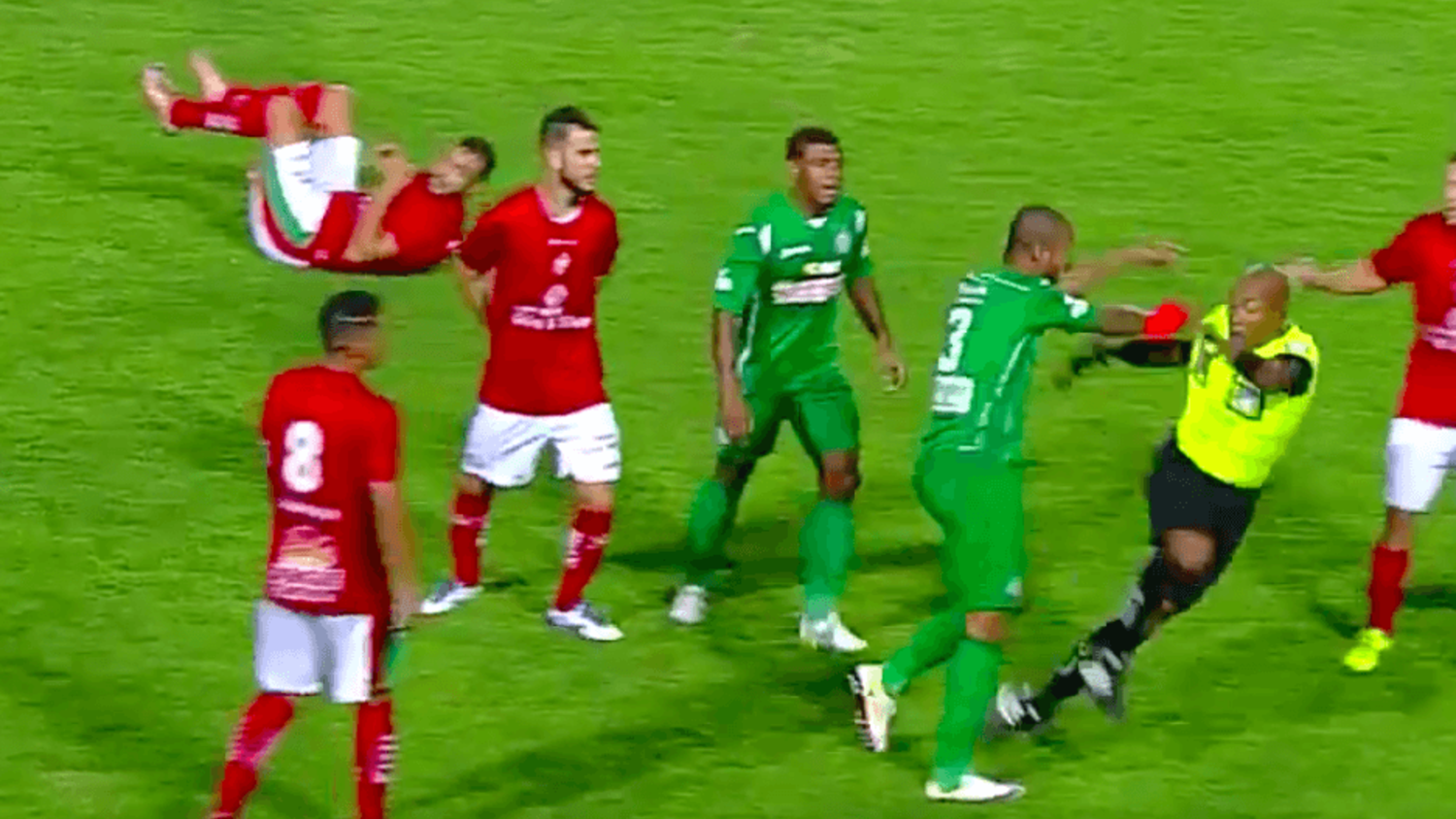 Brazilian player goes mental, pushes referee and teammate after red card